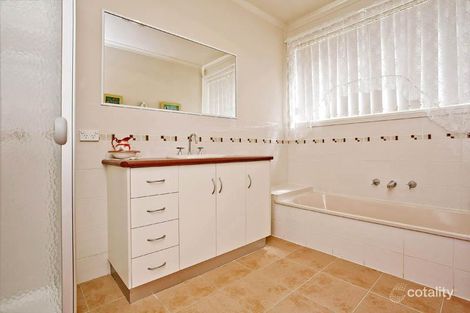 Property photo of 1 Hailar Lane Lara VIC 3212