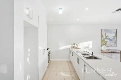 Property photo of 19 Ridgeway Avenue Enfield SA 5085