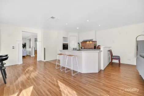 Property photo of 13 Duff Street Cranbourne VIC 3977