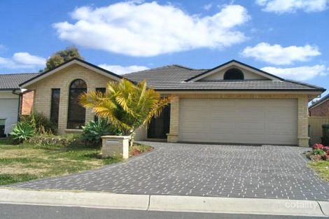 11 Jenolan Ct, Wattle Grove, NSW 2173