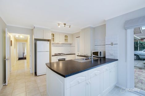 Property photo of 11 Bluegum Court Mill Park VIC 3082