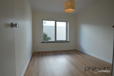 Property photo of 2/52 North Esplanade Glenelg North SA 5045