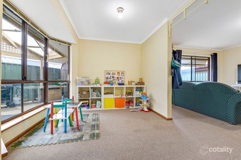 Property photo of 64 Jeanette Crescent Aberfoyle Park SA 5159