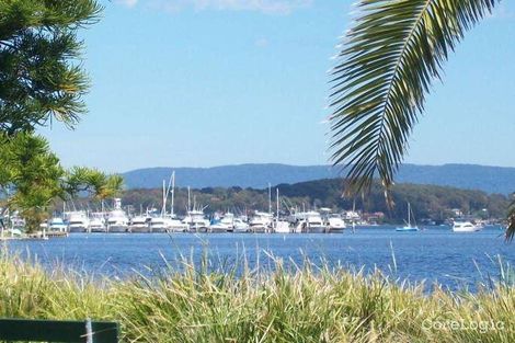 Property photo of 40 Village Bay Close Marks Point NSW 2280