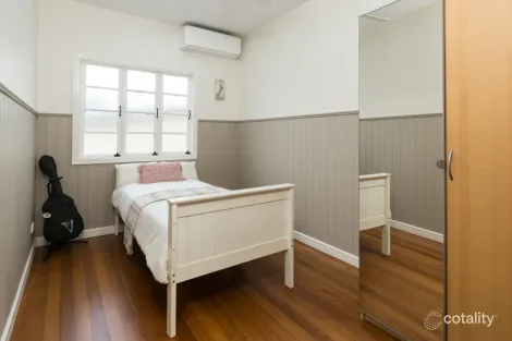 Property photo of 19 Hutton Street Clayfield QLD 4011