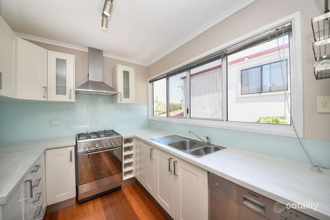 Property photo of 10 Alec Avenue Miami QLD 4220