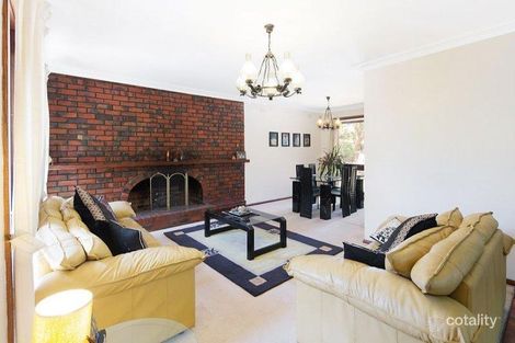 Property photo of 5 Camden Court Glen Waverley VIC 3150