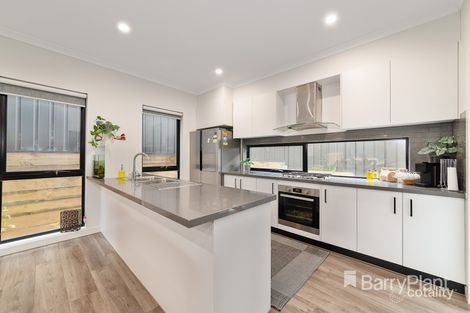 Property photo of 2/43 Nicholson Crescent Meadow Heights VIC 3048
