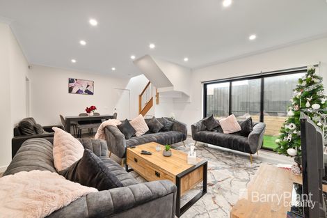 Property photo of 2/43 Nicholson Crescent Meadow Heights VIC 3048