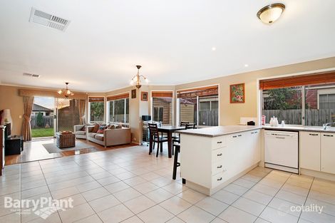 Property photo of 12 Canterbury Close Narre Warren VIC 3805