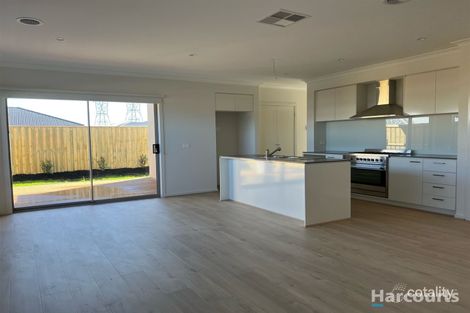 Property photo of 29 Grazing Way Clyde North VIC 3978