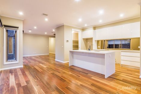 9 Swallowtail Ave, Clyde North, VIC 3978