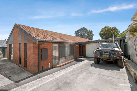 Property photo of 11 Aster Close Meadow Heights VIC 3048
