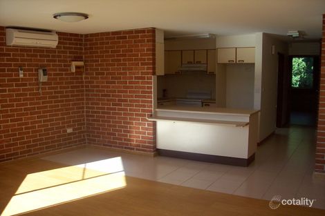 Property photo of 2/72 Railway Parade Glenfield NSW 2167