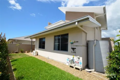 Property photo of 18 Elizabeth Crescent Varsity Lakes QLD 4227