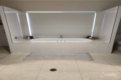 2 Badine St, Caravonica, QLD 4878