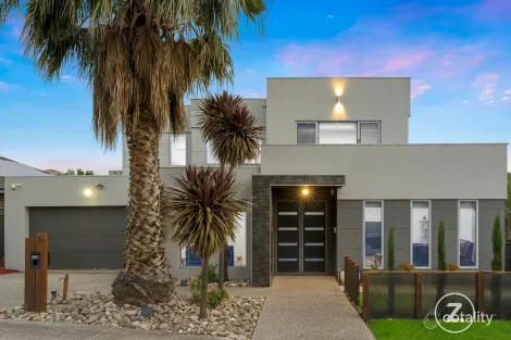 26 Damaine Cct, Caroline Springs, VIC 3023
