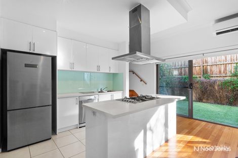 Property photo of 2/8 Tarrangower Avenue Mitcham VIC 3132