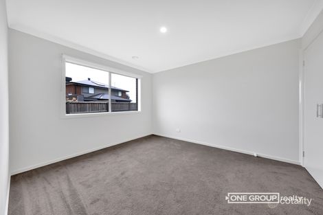 Property photo of 4 Janoli Street Mickleham VIC 3064
