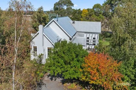 Property photo of 5 Fergusons Road Glenormiston North VIC 3265