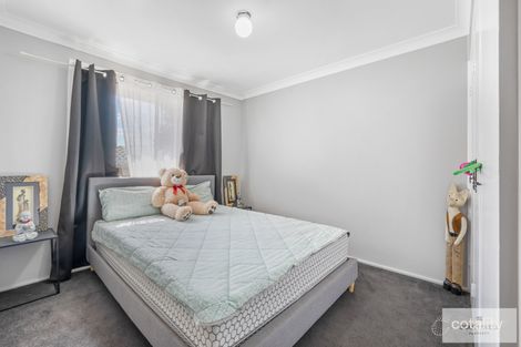 Property photo of 16 Myndee Avenue Hillvue NSW 2340