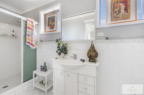 Property photo of 16 Myndee Avenue Hillvue NSW 2340