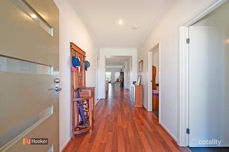Property photo of 8 Kingdom Circuit North Lakes QLD 4509