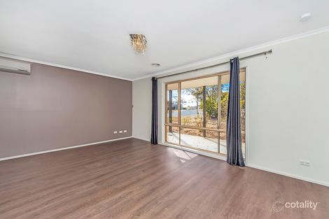 Property photo of 2 Fern Place Banks ACT 2906