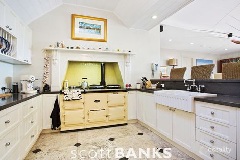 Property photo of 10 Bay Street Queenscliff VIC 3225