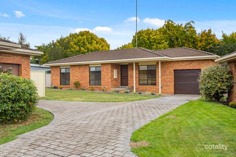 Property photo of 2/3 Hall Court Kyneton VIC 3444