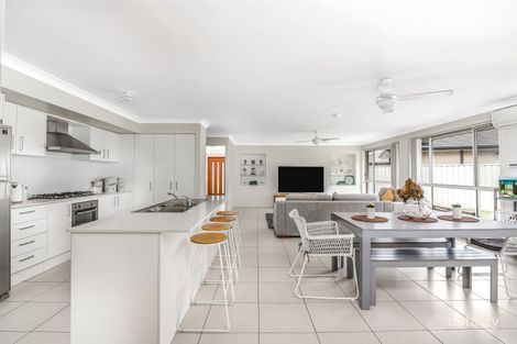 Property photo of 10 Aston Close Hoxton Park NSW 2171