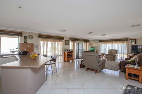 Property photo of 5 Emerald Way Australind WA 6233