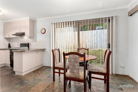 Property photo of 3 Tallara Square Berwick VIC 3806
