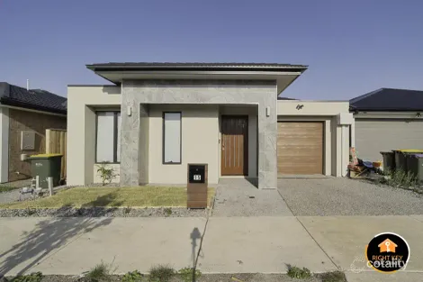 Property photo of 15 Reminis Drive Donnybrook VIC 3064