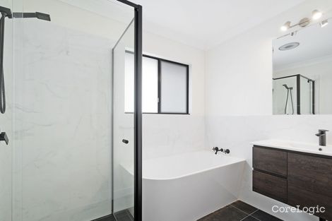 Property photo of 11 Clark Place Marian QLD 4753