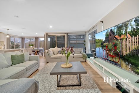 Property photo of 13 Borrowdale Court Cranbourne West VIC 3977