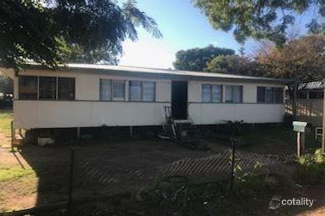 93 Scott St, St George, QLD 4487