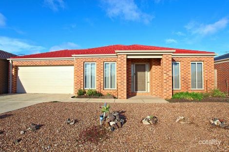 33 Fairways Bvd, Deer Park, VIC 3023
