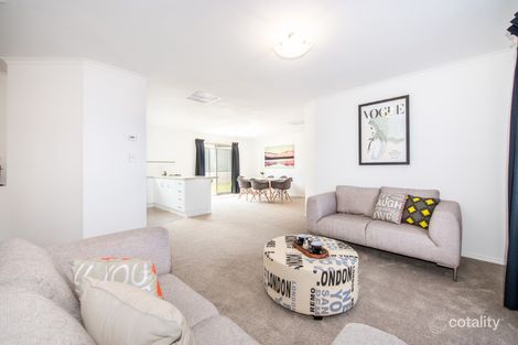 Property photo of 9 Lance Avenue Hackham SA 5163