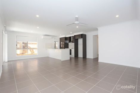 Property photo of 10 Wollemi Street Deebing Heights QLD 4306