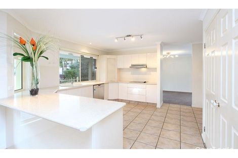 Property photo of 11 Lois Street Kenmore QLD 4069