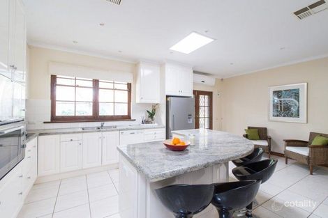 Property photo of 18 Ilfracombe Drive Wattle Park SA 5066