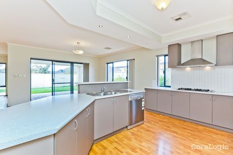 Property photo of 72 Waterfoot Loop Canning Vale WA 6155