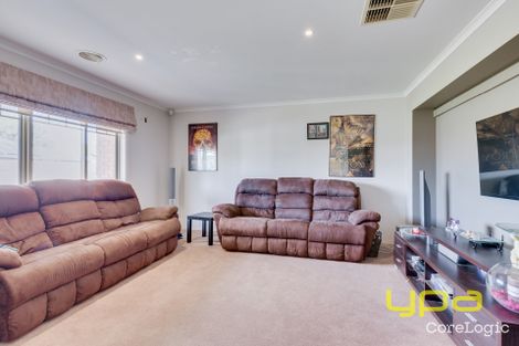 Property photo of 14 Bradman Drive Tarneit VIC 3029