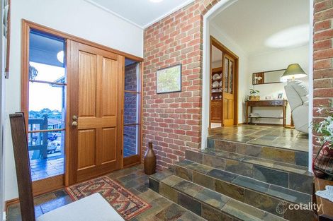 Property photo of 6 Kooluna Court Frankston VIC 3199