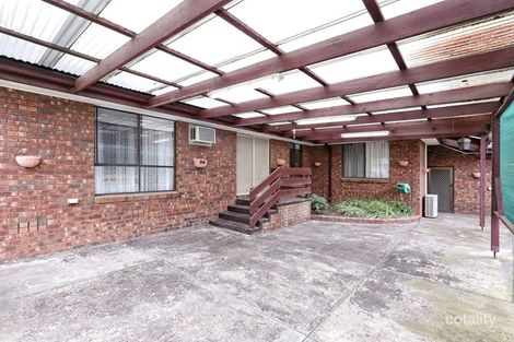 Property photo of 17 Simmington Circuit Greenvale VIC 3059