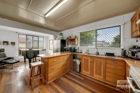 Property photo of 27 Moura Crescent Barney Point QLD 4680