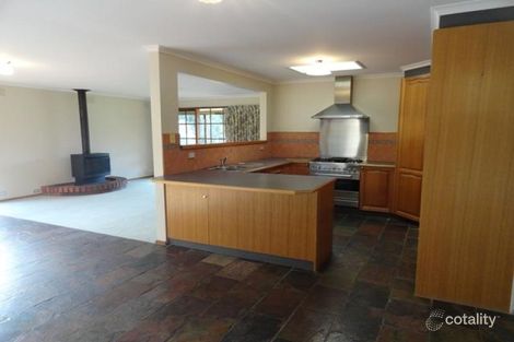 Property photo of 28 Anthony Drive Chirnside Park VIC 3116