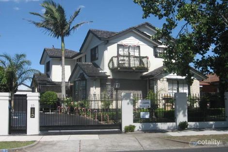 21 Sevenoaks Rd, Burwood East, VIC 3151