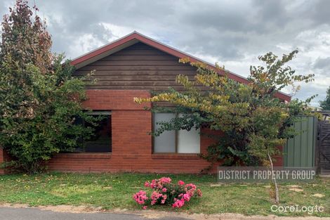 Property photo of 2 Sweeney Court Mansfield VIC 3722